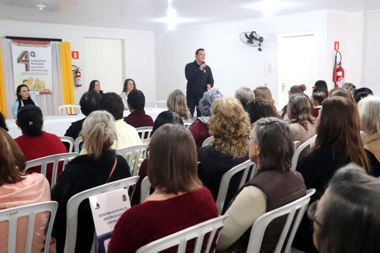 Direitos da pessoa idosa foram debatidos na conferência. Foto: Assessoria de Imprensa/Prefeitura de Piên