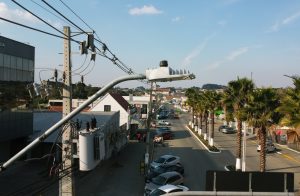 Luminárias atuais serão substituídas por novas com tecnologia LED. Foto: Assessoria de Imprensa/Prefeitura de Contenda