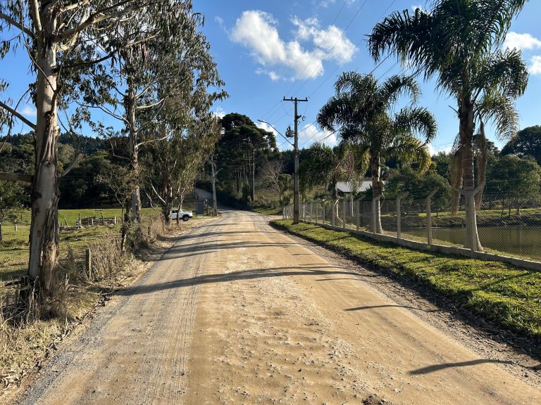 Estrada do Monjolinho vai receber obras de asfalto. Foto: Assessoria de Imprensa/Prefeitura de Piên