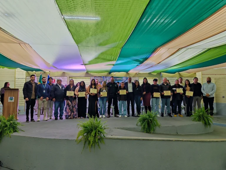 Formatura do curso em Campo do Tenente. Foto: Assessoria/Prefeitura de Campo do Tenente