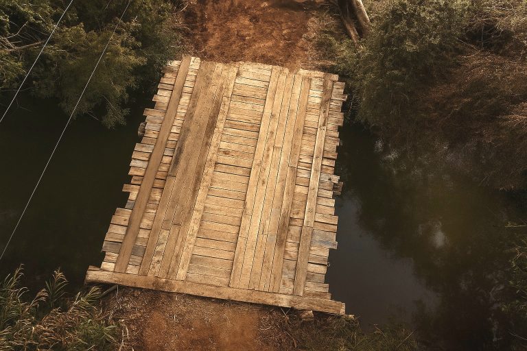 Ponte foi reformada em parceria entre as cidades. Foto: Assessoria de Imprensa/Prefeitura de Quitandinha