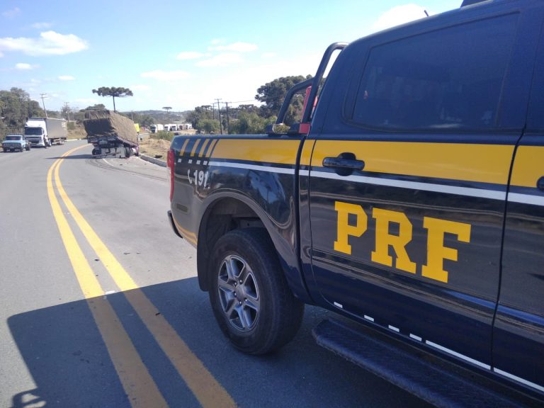 Acidente ocorreu na BR-476 na Lapa. Foto: Divulgação/PRF