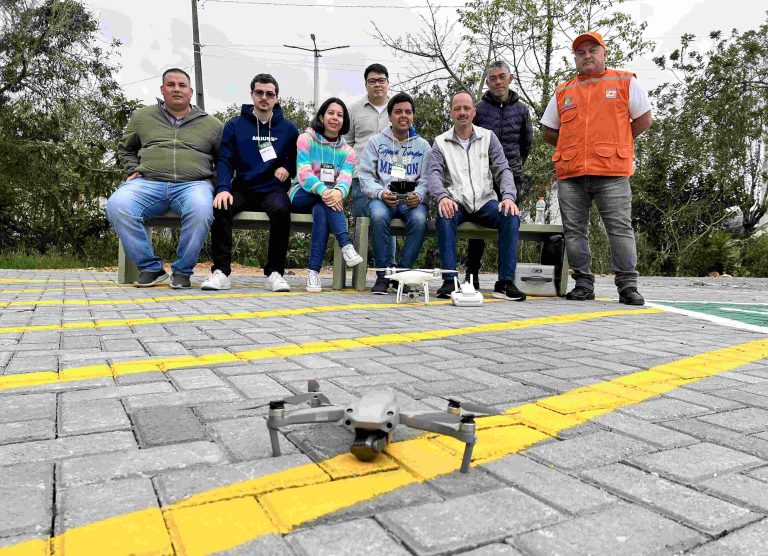 Alunos concluíram curso de operação de drones. Foto: Assessoria de Imprensa/Prefeitura de Contenda