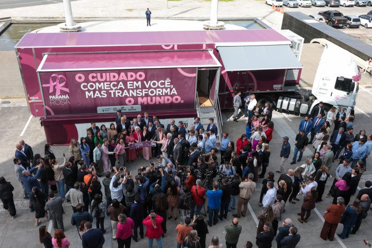 Carreta Saúde da Mulher foi lançada pelo governo do Estado. Foto: Geraldo Bubniak/AEN