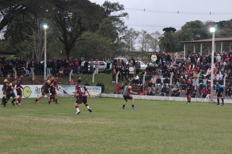 Jogos movimentaram o estádio municipal. Foto: Arquivo/O Regional