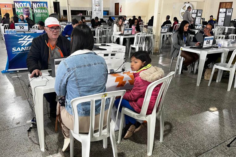 Moradores de Tijucas do Sul foram atendidos durante o Paraná em Ação. Foto: SEJU-PR