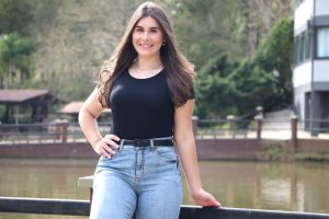 Sandrieli Ludvinski, candidata a Rainha de Piên. Foto: Assessoria de Imprensa/Prefeitura de Piên