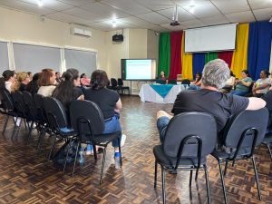 Profissionais participaram de capacitação sobre valorização da merenda escolar. Foto: Assessoria de Imprensa/Prefeitura de Quitandinha