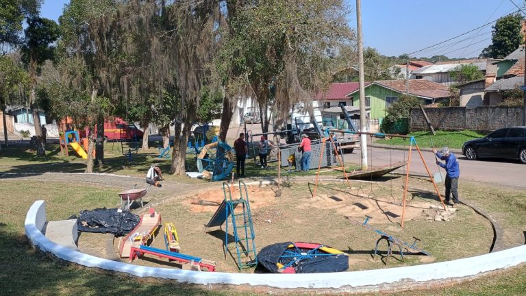 Praça da Criança recebeu diversas melhorias. Foto: Assessoria de Imprensa/Prefeitura de Mandirituba