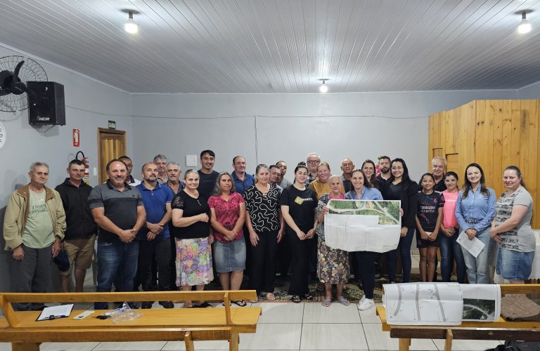 Audiência reuniu moradores da comunidade do Aterrado Alto. Foto: Assessoria de Imprensa/Prefeitura de Quitandinha