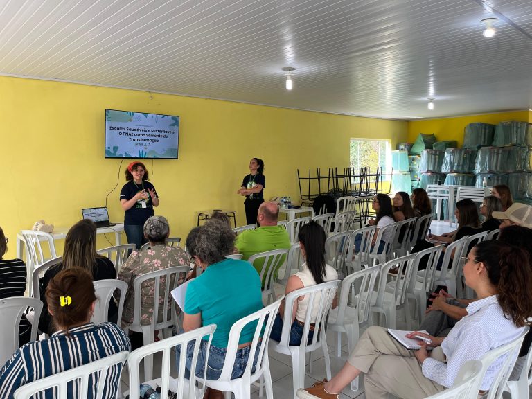 Encontro reuniu representantes dos municípios da RMC e do PNAE. Foto: Assessoria de Imprensa/Prefeitura de Tijucas do Sul