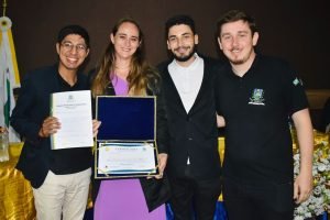 Atleta Flávia Maria de Lima foi uma das homenageadas. Foto: Câmara de vereadores de Campo do Tenente
