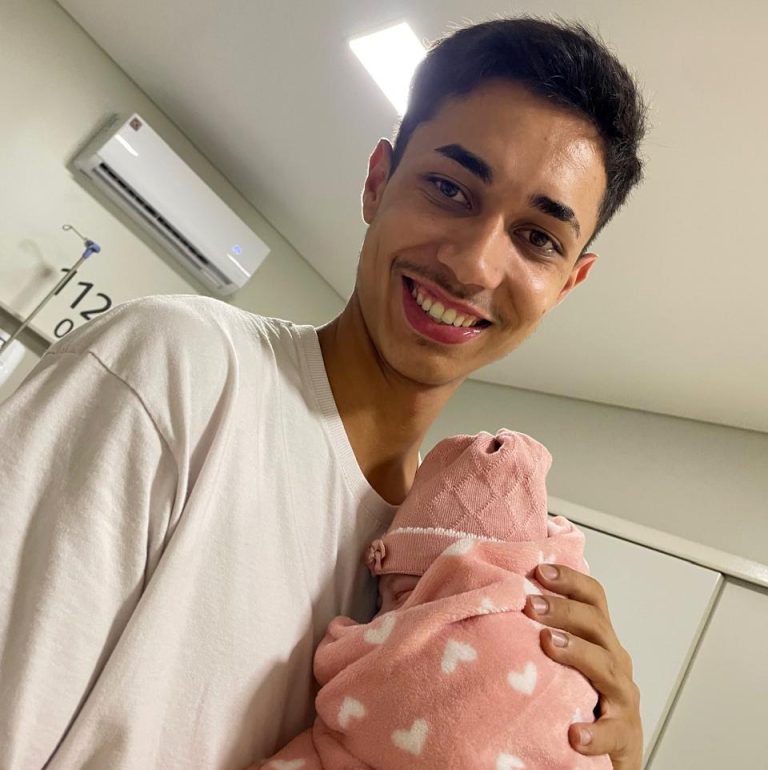 Carlos Daniel é pai de uma menina de 11 meses e segue se recuperando após o acidente. Foto: Arquivo Pessoal