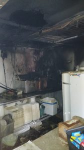 Cozinha do estabelecimento foi atingida pelo incêndio. Foto: Divulgação/Corpo de Bombeiros de Piên