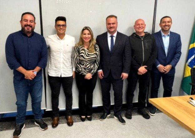 Anúncio do recurso foi feito em reunião com representantes estaduais. Foto: Assessoria de Imprensa/Prefeitura de Mandirituba