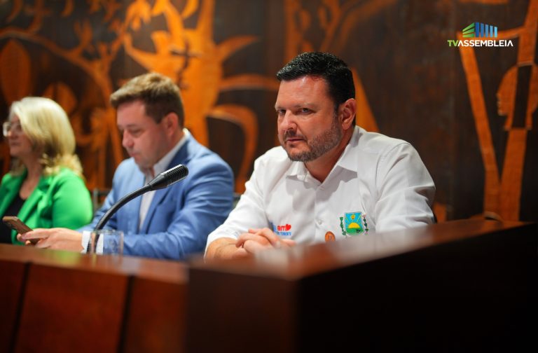 Na Assembleia, prefeito pediu pela construção de nova ponte. Foto: Assessoria de Imprensa/Prefeitura de Campo do Tenente