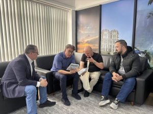 Prefeito Diego Ribas apresentou as demandas para o restauro dos prédios. Foto: Assessoria de Imprensa/Prefeitura da Lapa