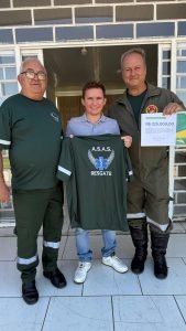 Representantes do Asas junto com o deputado Estacho. Foto: Divulgação