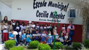 Alunos escreveram cartas e enviaram para escola em Rio Bonito do Iguaçu. Foto: Divulgação/Escola Cecília Meireles
