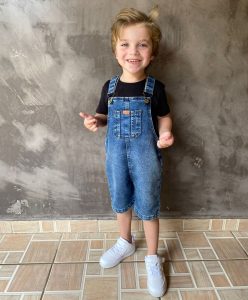 Antony Emanuel tem quatro aninhos e tem passado por tratamento contra o tumor na cabeça. Foto: Arquivo Pessoal