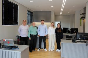 Equipe Liebl Contábil agora em espaço remodelado para atendimento. Foto: Arquivo/O Regional