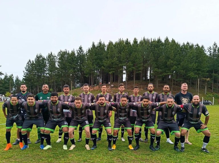 Real Paraná segue na disputa pelo título do futebol pienense. Foto: Assessoria de Imprensa/Prefeitura de Piên