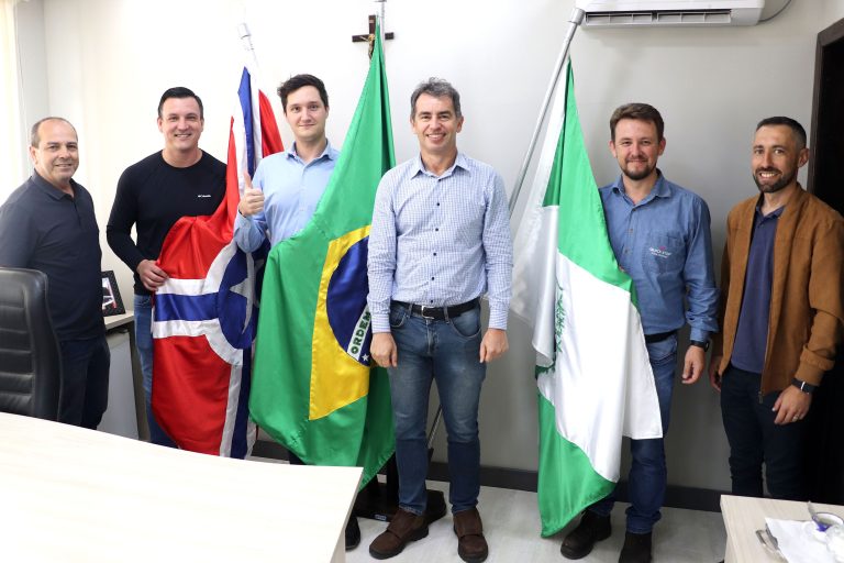 Representantes da Unilin realizaram visita à prefeitura de Piên. Foto: Assessoria/Prefeitura de Piên