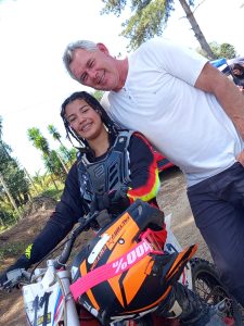 Kamilly e Rogélio Schreiner compartilham do amor pelo velocross. Foto: Arquivo pessoal