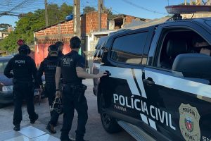 Operação contra desvios milionários de cargas mobilizou equipes policiais. Foto: PCPR