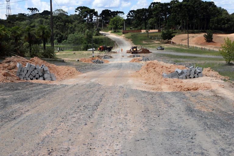 Ruas no bairro Avencal estão recebendo obras de pavimentação. Foto: Assessoria de Imprensa/Prefeitura de Piên