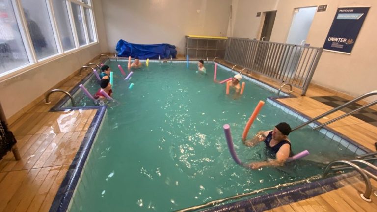 Uma das iniciativas oferecidas são as sessões de hidroterapia. Foto: Assessoria de Imprensa/Prefeitura de Tijucas do Sul