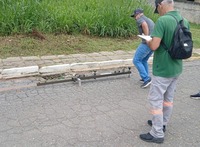 Testes estão sendo realizados em diversas vias da cidade. Foto: Assessoria de Imprensa/Prefeitura de Quitandinha