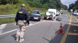 Acidente ocorreu na BR-476. Foto: Divulgação/PRF