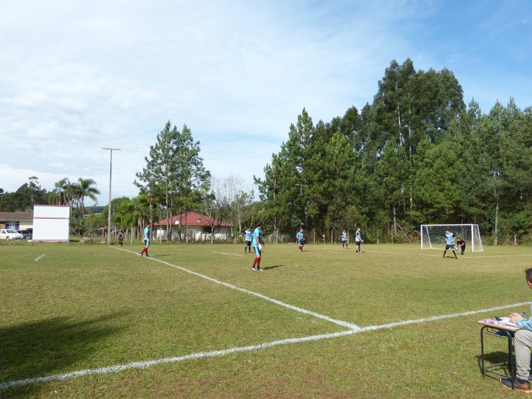 Bola está rolando no suíço pienense. Foto: Arquivo/O Regional
