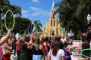 Evento reuniu expressivo público na praça. Foto: Assessoria de Imprensa/Prefeitura de Mandirituba