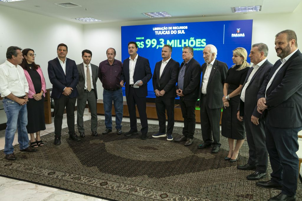 Governador confirmou quase R$ 100 milhões para Tijucas do Sul. Foto: Roberto Ddziura/AEN