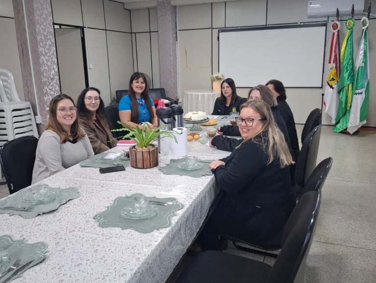 Encontro reuniu profissionais das duas cidades. Foto: Assessoria de Imprensa/Prefeitura de Agudos do Sul