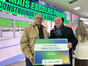 Representando o município, participaram do evento o prefeito e o vice. Foto: Assessoria de Imprensa/Prefeitura de Contenda