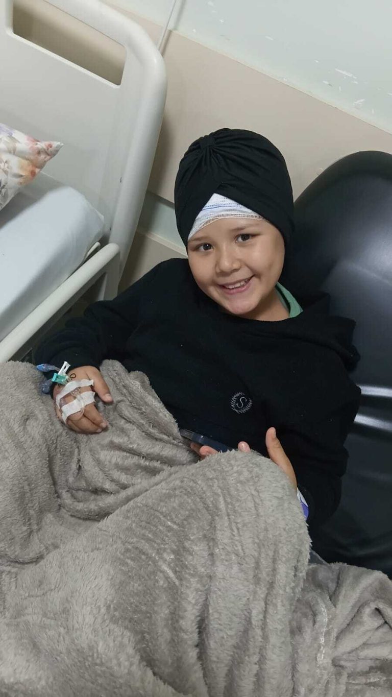 Stephany Vitória segue em tratamento e conta com a solidariedade da população. Foto: Arquivo Pessoal