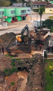 Obras de melhorias nos bueiros são executadas em Campo do Tenente. Foto: Reprodução