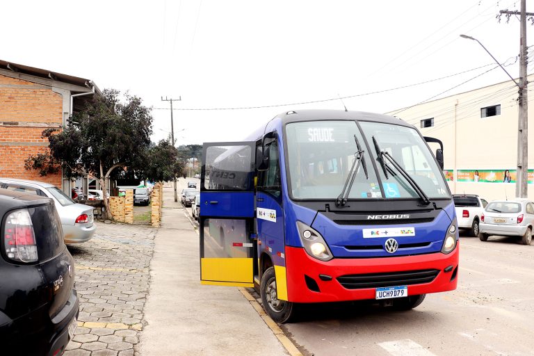 Veículo será utilizado no transporte de pacientes da rede pública de saúde. Foto: Assessoria de Imprensa/Prefeitura de Piên