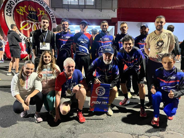 Atletas do Runners Piên participaram da Corrida do Fogo em Mafra. Foto: Divulgação