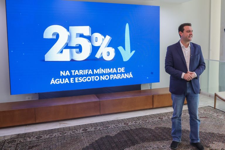 Governador Ratinho Junior confirmou o desconto na conta da Sanepar. Foto: AEN
