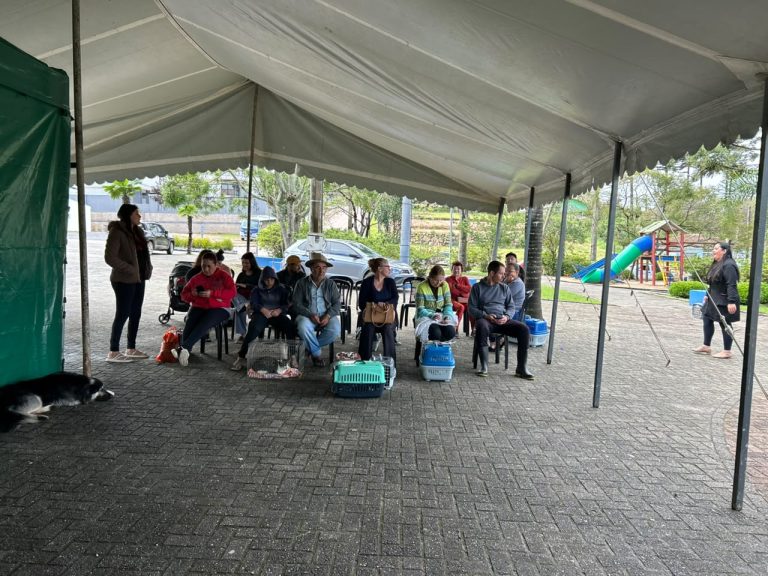 Castramóvel prestou atendimentos no município. Foto: Assessoria de Imprensa/Prefeitura de Agudos do Sul